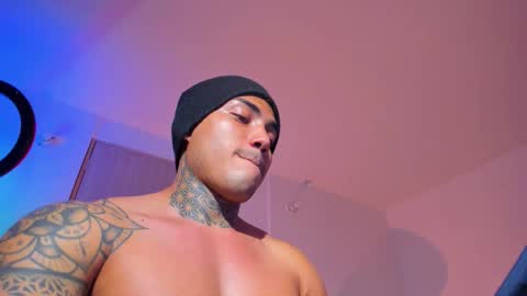 Snapshot of santi__ferrer chatting on 02-14-26, 02:19 Santi Ferrer online show from 02-14-26, 02:19