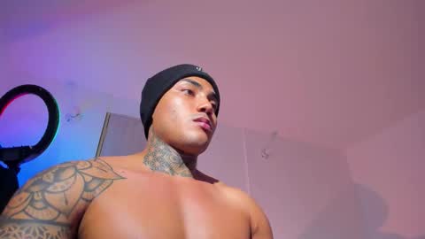 Snapshot of santi__ferrer chatting on 02-23-26, 11:57 Santi Ferrer online show from 02-23-26, 11:57