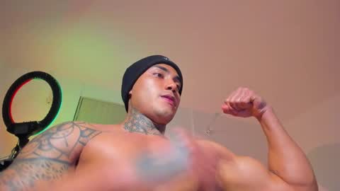 Snapshot of santi__ferrer chatting on 02-25-26, 12:53 Santi Ferrer online show from 02-25-26, 12:53