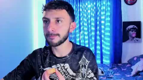 Santi online show from 06-11-26, 07:23