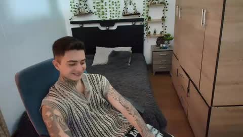 santi_ss online show from 05-13-26, 03:31