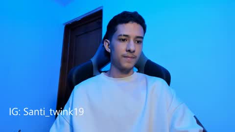 santi_twink19 online show from 02-10-25, 11:15