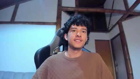 santi_twink19 online show from 02-21-26, 08:15