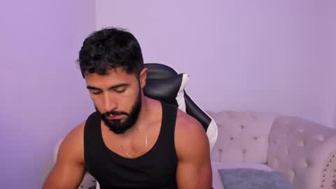 santiago_huntt online show from 02-07-26, 01:04