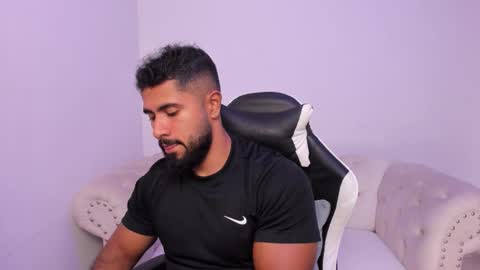 santiago_huntt online show from 02-24-26, 08:18