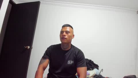 Snapshot of santiagogtx chatting on 11-02-25, 01:52 Santiago online show from 11-02-25, 01:52