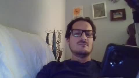 Snapshot of santiagorivera012477 chatting on 10-16-25, 05:30 santiagorivera012477 online show from 10-16-25, 05:30