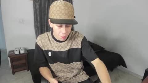 Julius Novachrono  online show from 03-20-26, 11:20