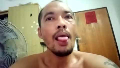 santichai561323 online show from 04-14-26, 11:16