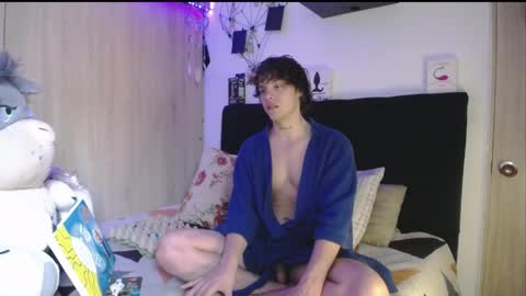 Snapshot of santii_rose chatting on 04-28-26, 04:23 Santii online show from 04-28-26, 04:23