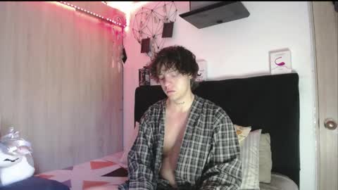 Snapshot of santii_rose chatting on 04-30-26, 11:05 Santii online show from 04-30-26, 11:05