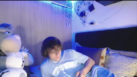 Snapshot of santii_rose chatting on 06-02-26, 10:45 Santii online show from 06-02-26, 10:45