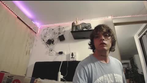 Snapshot of santii_rose chatting on 06-08-26, 01:28 Santii online show from 06-08-26, 01:28
