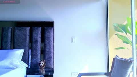 Santiago Seans online show from 04-25-26, 02:03