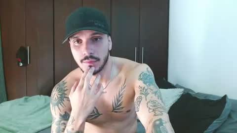 Snapshot of santti_torres chatting on 06-28-26, 03:45 Santy Torres online show from 06-28-26, 03:45