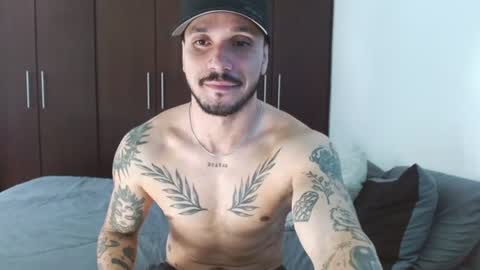 Snapshot of santti_torres chatting on 06-30-26, 09:49 Santy Torres online show from 06-30-26, 09:49