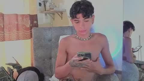 santy online show from 11-25-25, 03:56