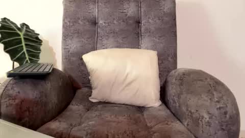 santy online show from 02-10-26, 08:24