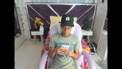 santy online show from 11-18-25, 11:36