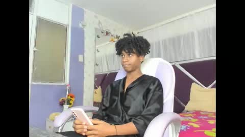 Snapshot of santy_bigcock_01 chatting on 01-07-26, 02:30 santy online show from 01-07-26, 02:30