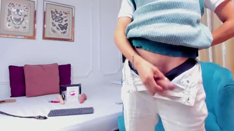 Snapshot of santy_carrington chatting on 12-26-24, 06:33 Santiago Carrington online show from 12-26-24, 06:33