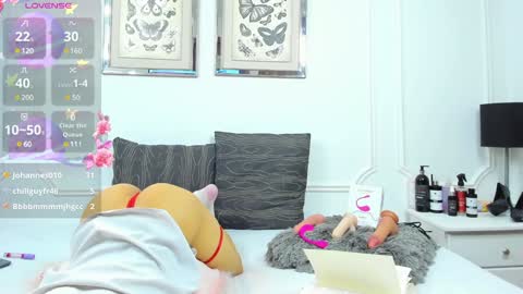 Snapshot of santy_carrington chatting on 01-21-25, 01:08 Santiago Carrington online show from 01-21-25, 01:08