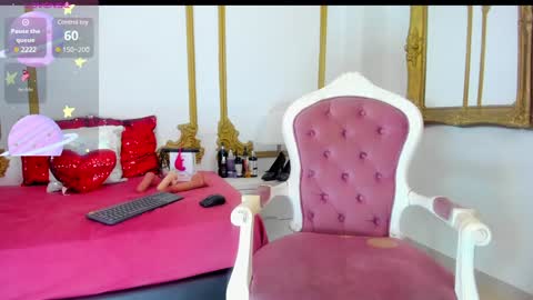 Snapshot of santy_carrington chatting on 02-04-25, 07:00 Santiago Carrington online show from 02-04-25, 07:00