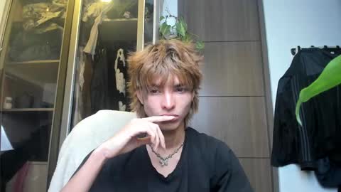 kitty online show from 02-22-25, 03:34