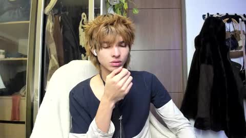 kitty online show from 02-26-25, 03:42