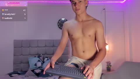 santy_stump online show from 09-17-25, 09:27