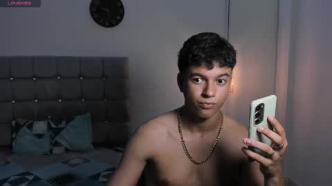 santy_stump online show from 11-22-25, 09:47