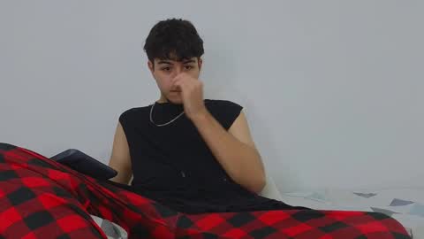 Snapshot of santybig18 chatting on 02-06-25, 07:13 santybig18 online show from 02-06-25, 07:13