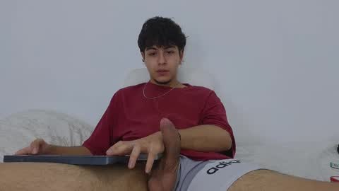 Snapshot of santybig18 chatting on 02-21-25, 10:17 santybig18 online show from 02-21-25, 10:17