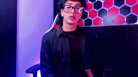 Snapshot of santyfoxxs chatting on 07-04-26, 03:24 Santy online show from 07-04-26, 03:24