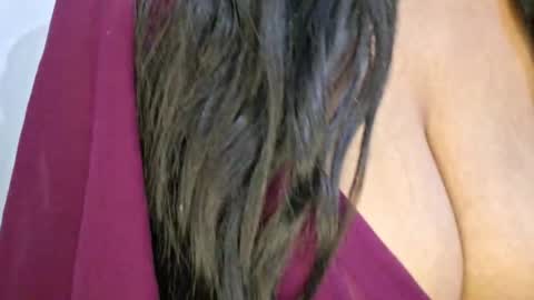 Snapshot of sanvi13 chatting on 04-09-26, 11:37 sanvi13 online show from 04-09-26, 11:37