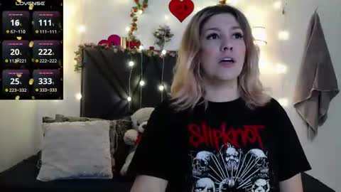 Snapshot of sanyaseraphine0 chatting on 07-31-26, 07:35 sanyaseraphine0 online show from 07-31-26, 07:35