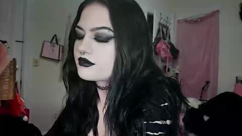 Sapphire online show from 12-20-25, 11:23