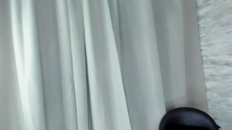 steph online show from 12-18-25, 12:38