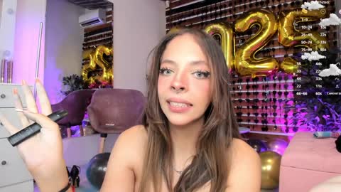 Snapshot of sapphire_venus chatting on 12-31-24, 04:16 Valerin online show from 12-31-24, 04:16