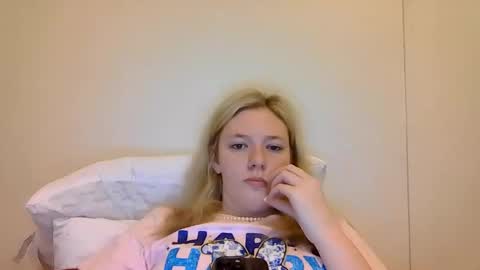 sara9920 online show from 04-10-26, 04:33