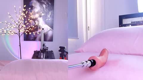 SARA online show from 11-28-25, 02:42