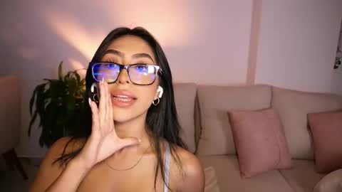 Sara  online show from 11-03-25, 12:57