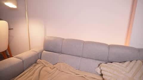 Sara  online show from 02-03-26, 01:15