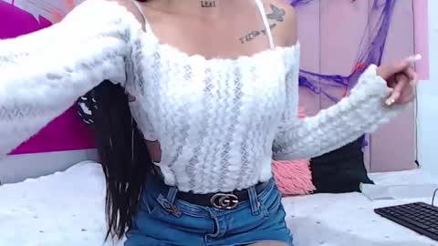 Snapshot of sara_caplerx chatting on 10-25-25, 01:40 sarita online show from 10-25-25, 01:40