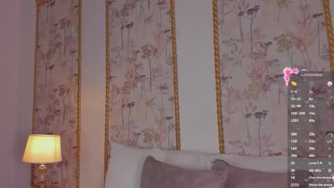 Sara online show from 11-19-25, 07:25