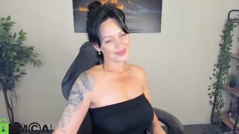 Snapshot of sara_devills chatting on 07-10-26, 07:56 Sara online show from 07-10-26, 07:56