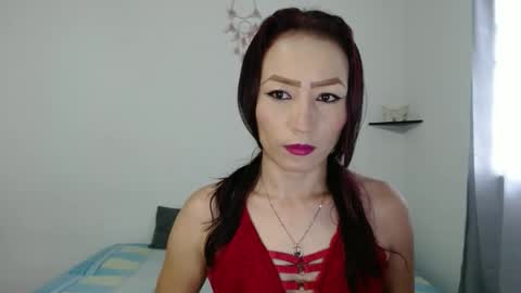 Snapshot of sara_guzman3788 chatting on 03-08-25, 01:14 Sara online show from 03-08-25, 01:14