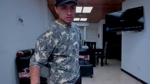 sara_jhon_ online show from 05-13-26, 05:32