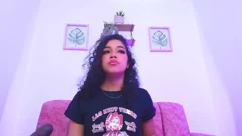 Sara Jhonson  online show from 12-22-24, 12:50