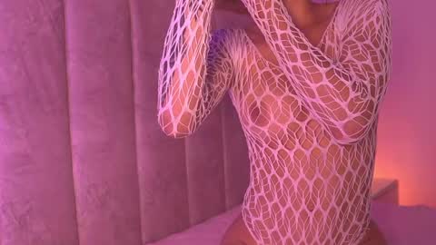 sara_lopee1 online show from 04-24-26, 12:07